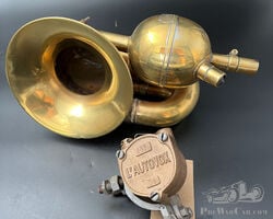 Rare L'Autovox Double Twist Horn with Mechanical Bellows