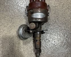 Delco Remy 6 cylinder distributor