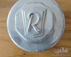 rare pressed aluminium hubcap for a Roosevelt car circa 1929-1930