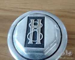 Hubcap for a circa 1928 Hupmobile model M