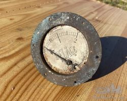 pre-1914 Delage oil gauge