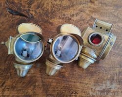 A pair of Genies lanterns + a Genies rear lantern