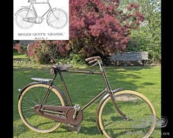 1926 SINGER GENT'S GRANDE (‘Finest quality chocolate enamel’)