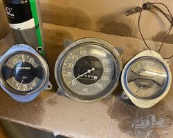 1934/35 Chevrolet daschbord gauges