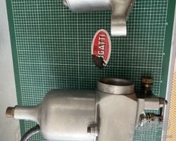 Bugatti SU methanol carb