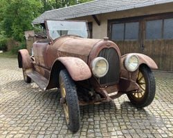 Apperson 8-20 mit V8 Motor von 1920