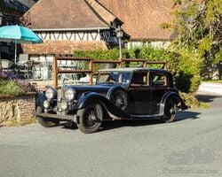 1935 – Alvis 3 ½ Litre Sedanca de Ville par Mayfair | Autoworld 2026 | Auction & Motion | 10 Oct 2026